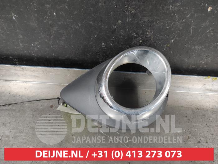 Toyota Verso Bumper grille O659586