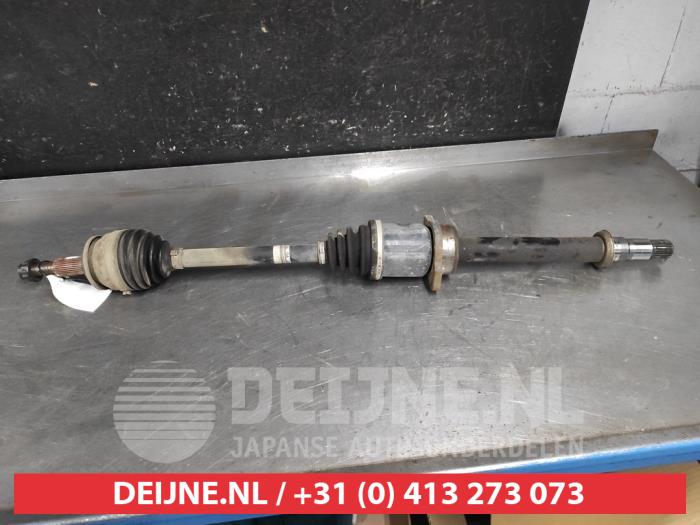 Toyota Verso Aandrijfas rechts-voor O659595