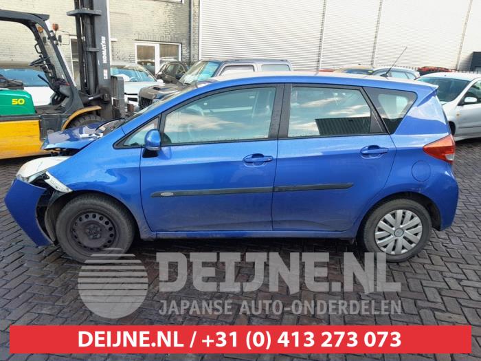 Subaru Trezia Zusätzliches Fenster 4-türig links hinten O659625
