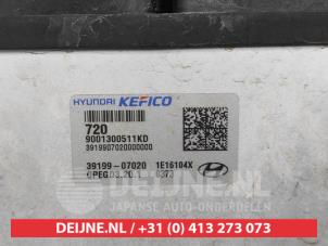Hyundai I30 Engine management computer O659653 photo 2
