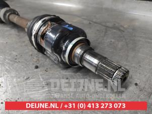 Toyota Avensis Front drive shaft, left O659806 photo 3