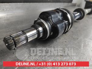 Toyota Avensis Front drive shaft, right O659807 photo 2