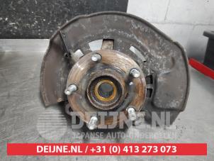 Toyota Avensis Fusee links-voor O659810 foto 2