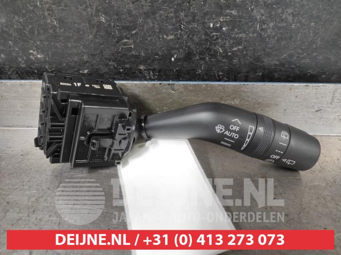 Mazda CX-30 Scheibenwischer Schalter O659873