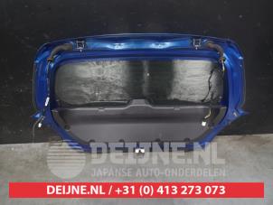 Suzuki Swift Tailgate O660172 photo 2
