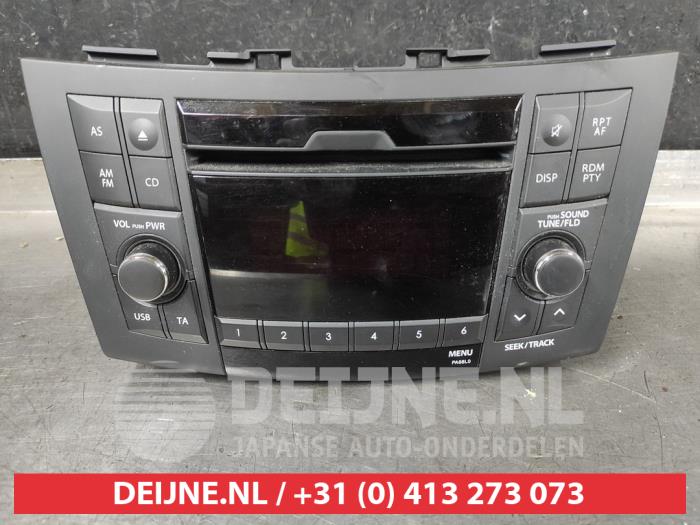 Suzuki Swift Radio O660186