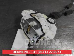 Honda CR-V Türschlossmechanik 4-türig rechts hinten O660250 foto 2
