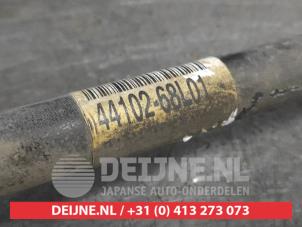 Suzuki Swift Aandrijfas links-voor O660395 foto 2