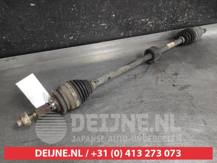 Suzuki Swift Aandrijfas rechts-voor O660396