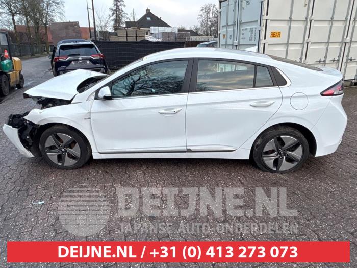 Hyundai Ioniq Driehoeks Ruit links-achter O660405