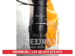 Toyota Prius Wiper switch O310392 photo 2