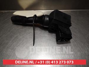 Toyota Prius Wiper switch O310392 photo 4