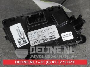 Kia Sportage Stoelverwarmings Schakelaar O660680 foto 2