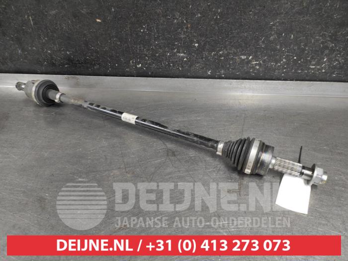 Gebruikte Aandrijfas links-achter Kia Sportage (NQ5E) 1.6 T-GDi MHEV 16V AWD Prijs € 200,00 Margeregeling aangeboden door V.Deijne Jap.Auto-onderdelen BV