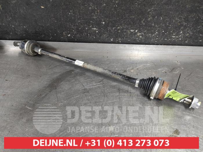 Gebruikte Aandrijfas links-achter Kia Sportage (NQ5E) 1.6 T-GDi Hybrid 16V AWD Prijs € 100,00 Margeregeling aangeboden door V.Deijne Jap.Auto-onderdelen BV