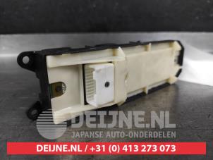 Lexus CT 200h Multi-functional window switch O660902 photo 2