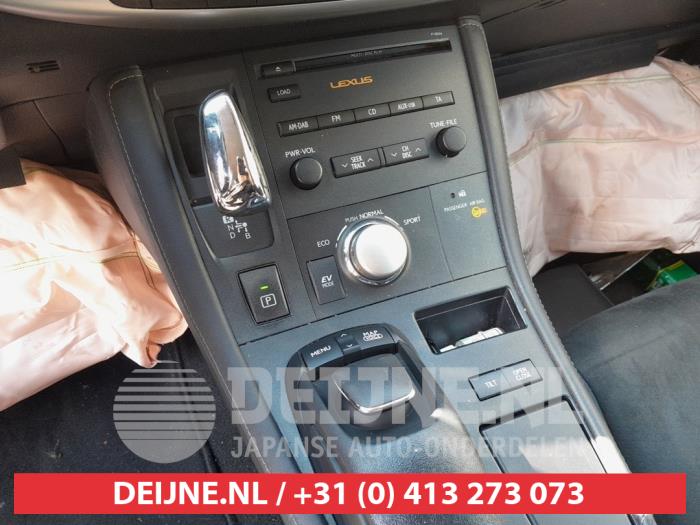 Lexus CT 200h Radio O660926