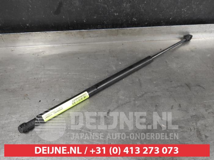 Mazda CX-3 Gasdemper rechts-achter O660974