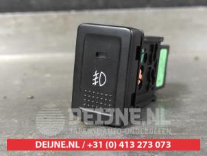 Gebruikte Mistlamp Schakelaar Suzuki Swift (ZA/ZC/ZD) 1.6 Sport VVT 16V Prijs op aanvraag aangeboden door V.Deijne Jap.Auto-onderdelen BV