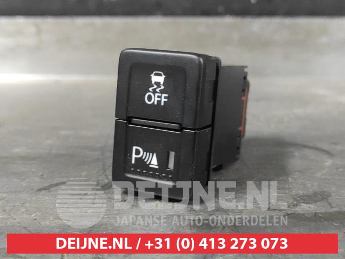 Suzuki Swift PDC Schalter O661061