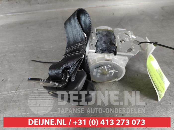Suzuki Swift Sicherheitsgurt rechts hinten O661064