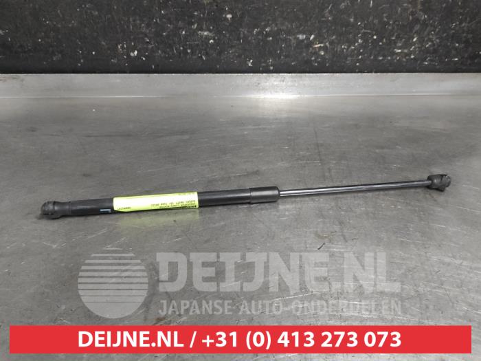 Suzuki Swift Gasdemper links-achter O661072