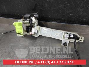 Hyundai Kona Door handle 4-door, front left O661077 photo 2