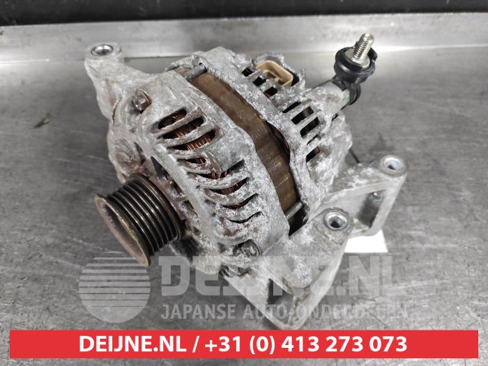 Gebruikte Dynamo Mazda 5 (CWA9) 1.8i 16V Prijs € 40,00 Margeregeling aangeboden door V.Deijne Jap.Auto-onderdelen BV
