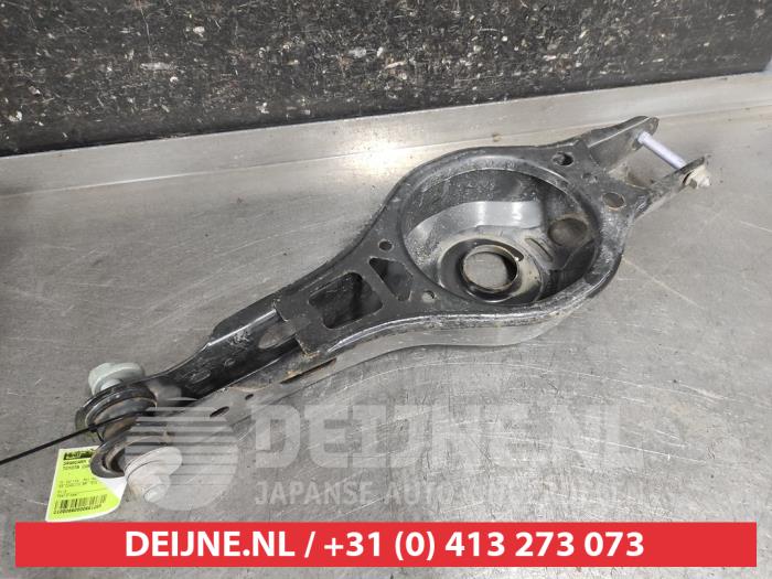 Toyota Corolla Draagarm links-achter O661265