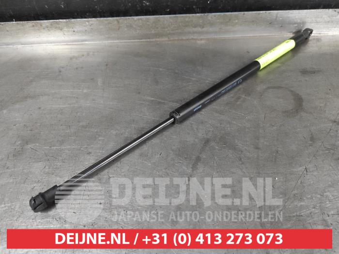 Mazda CX-3 Gasdämpfer rechts hinten O661531