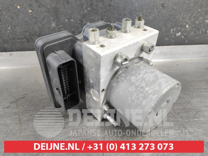 Gebruikte ABS Pomp Mazda CX-3 (DJ/DK) 2.0 SkyActiv-G 120 Prijs € 150,00 Margeregeling aangeboden door V.Deijne Jap.Auto-onderdelen BV