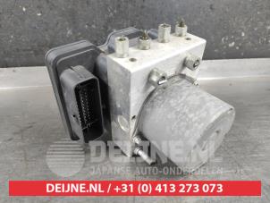 Gebruikte ABS Pomp Mazda CX-3 (DJ/DK) 2.0 SkyActiv-G 120 Prijs € 150,00 Margeregeling aangeboden door V.Deijne Jap.Auto-onderdelen BV