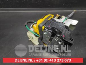 Hyundai I30 Door lock mechanism 4-door, front left O661563 photo 2