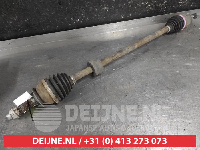 Suzuki Swift Aandrijfas rechts-voor O661651