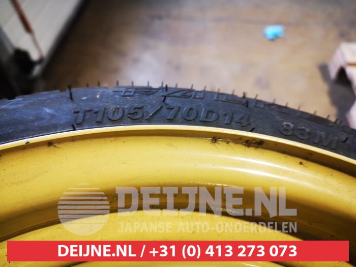 Daihatsu Trevis Space-saver spare wheel O661715