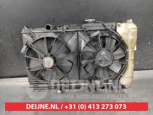 Gebruikte Radiateur Honda CR-V (RD5/6/7/8) 2.0i 16V VTEC Prijs € 75,00 Margeregeling aangeboden door V.Deijne Jap.Auto-onderdelen BV