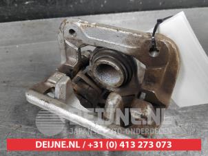 Gebruikte Remklauw (Tang) rechts-achter Honda CR-V (RD5/6/7/8) 2.0i 16V VTEC Prijs € 25,00 Margeregeling aangeboden door V.Deijne Jap.Auto-onderdelen BV