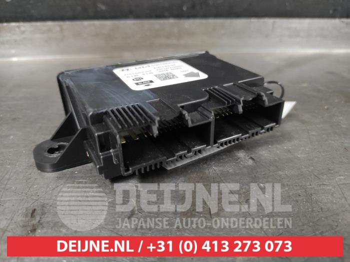 Kia Sportage Module tailgate motor O661745