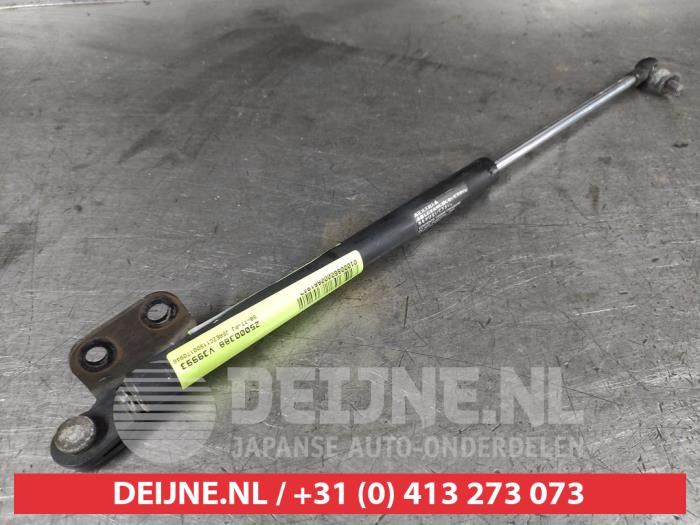 Suzuki Swift Gasdemper rechts-achter O661947