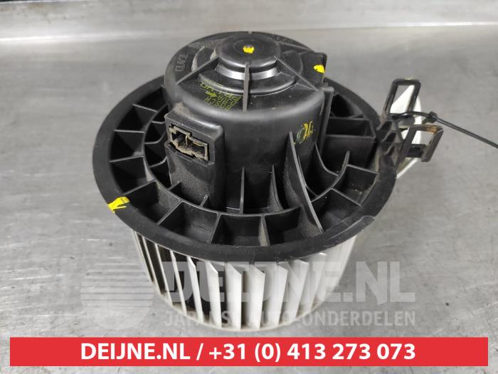Hyundai I20 Heizung Belüftungsmotor O662211