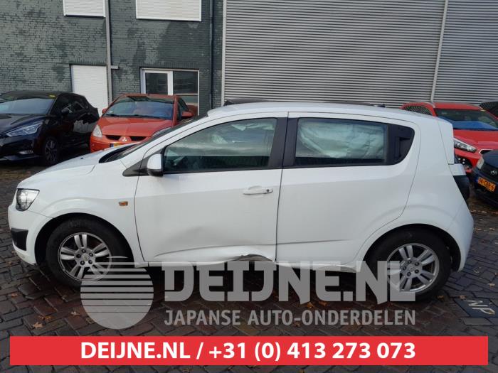 Chevrolet Aveo Türscheibe 4-türig links hinten O662382