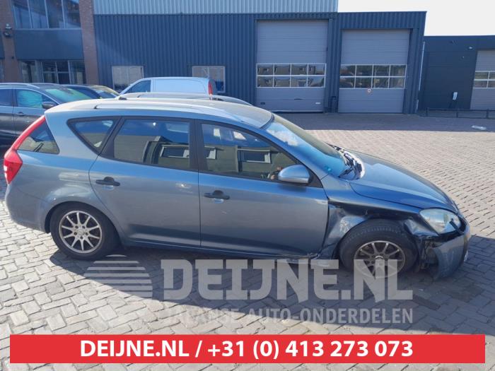 Kia Ceed Türscheibe 4-türig rechts hinten O662466