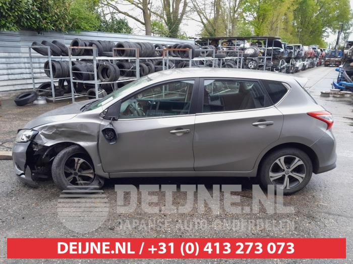 Nissan Pulsar Door 4-door, front left O662678