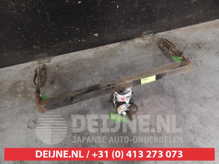 Nissan Pulsar Towbar O662693