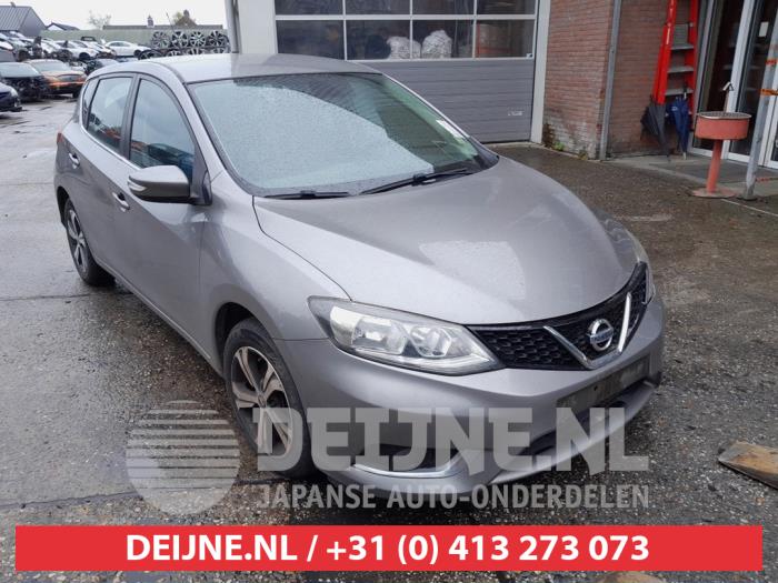 Nissan Pulsar Fog light, front right O662749