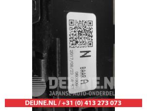 Mazda 3 Sitzheizung Schalter O662859 foto 3