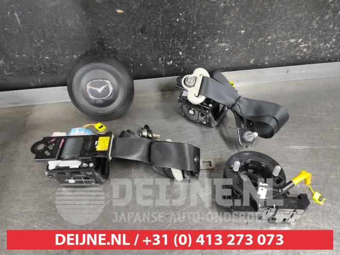 Mazda 3 Airbag set O662902