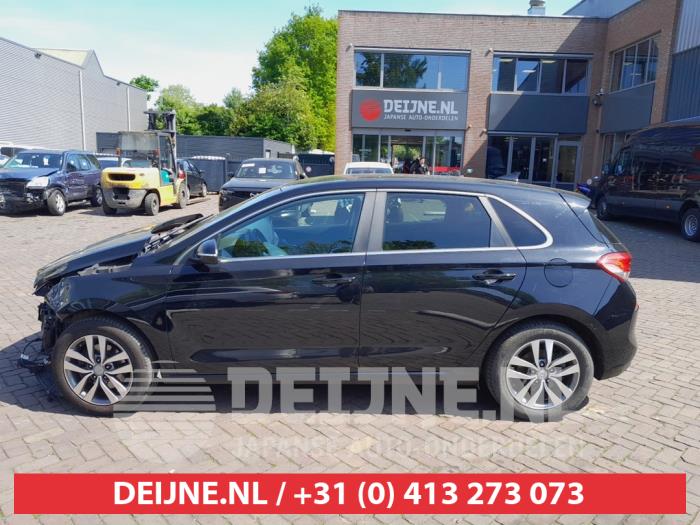 Hyundai I30 Portierruit 4Deurs links-achter O662953