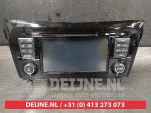 Gebruikte Radio Nissan Qashqai (J11) 1.6 DIG-T 163 16V Prijs op aanvraag aangeboden door V.Deijne Jap.Auto-onderdelen BV