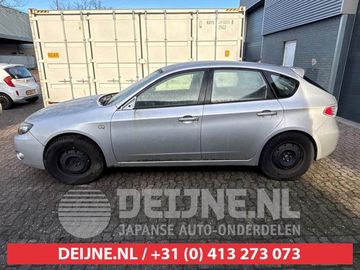 Subaru Impreza Tür 4-türig links vorne O663173